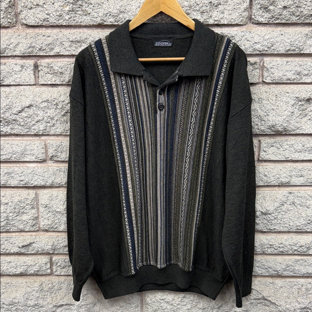 Vintage Classic Dark Green Sweater with Striped Detail